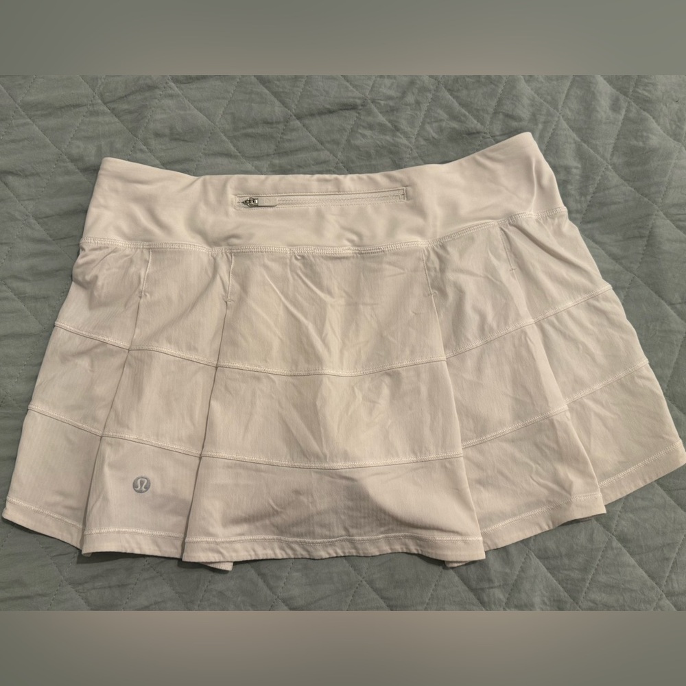 LULULEMON Pace Rival Mini Skirt Regular Length White SIZE 4